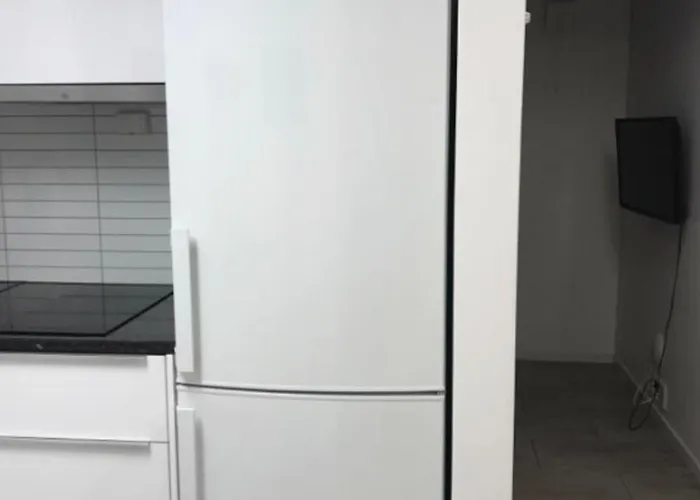 W Walking Distance To Center